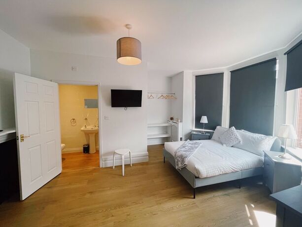 Imagen general del Hotel Stunning 8-bed House With Sea and Beach Views. Foto 5