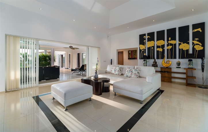Imagen de los interiores del Hotel Stunning Luxury Golf and Pool Villas. Foto 18