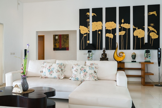 Imagen de los interiores del Hotel Stunning Luxury Golf and Pool Villas. Foto 19
