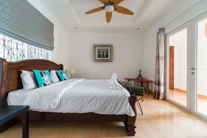 Imagen de la habitación del Hotel Stunning Luxury Golf and Pool Villas. Foto 6