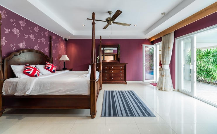 Imagen de la habitación del Hotel Stunning Luxury Golf and Pool Villas. Foto 13