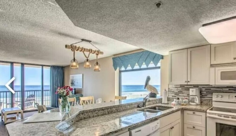 Imagen general del Hotel Stunning Oceanfront 3 Bedroom Condo. Foto 15