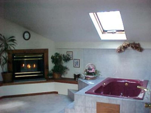 Imagen de la habitación del Hotel Sturbridge Country Inn. Foto 9