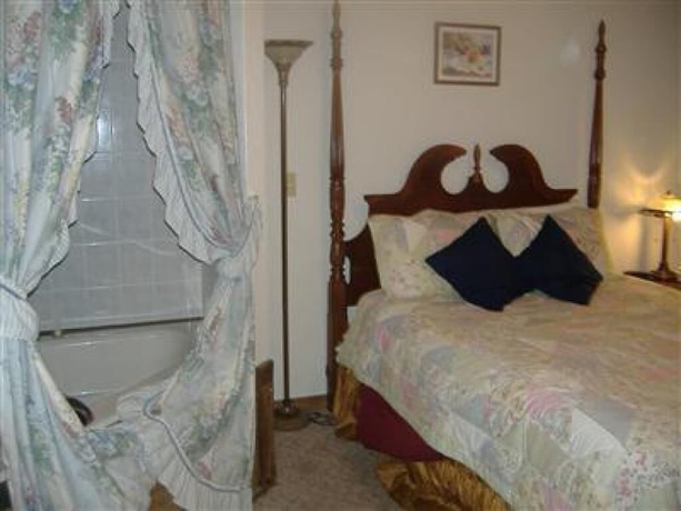 Imagen de la habitación del Hotel Sturbridge Country Inn. Foto 13