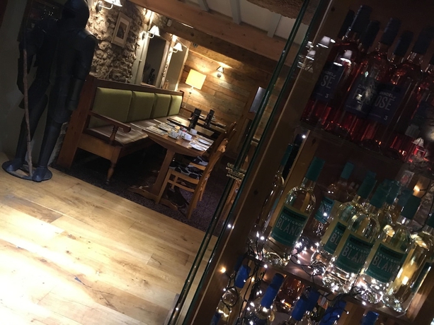 Imagen del bar/restaurante del Hotel Sturdy's Castle Country Inn. Foto 4