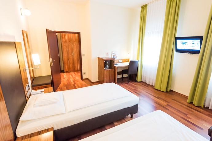 Imagen de la habitación del Hotel Stuttgart 21. Foto 13