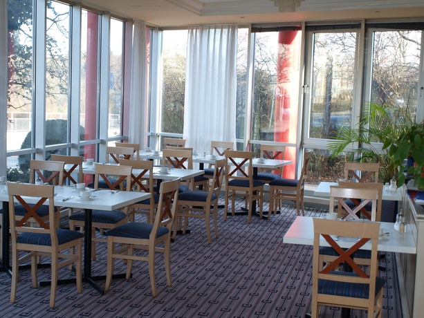 Imagen del bar/restaurante del Hotel Stuttgart Sindelfingen City By Tulip Inn. Foto 3