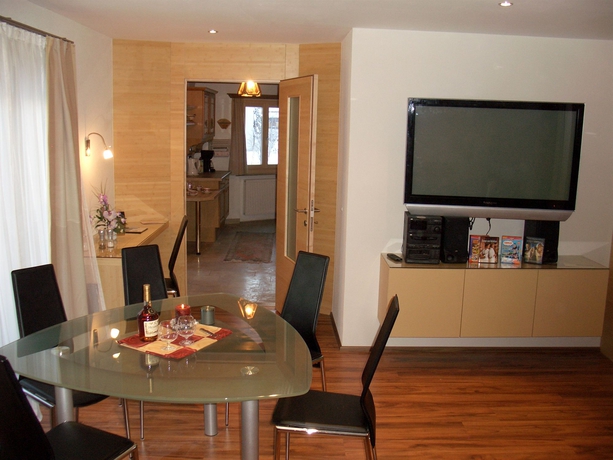 Imagen de los interiores del Hotel St&uuml;lzis. Foto 15