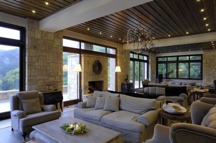Imagen general del Hotel Styga Mountain Resort. Foto 10