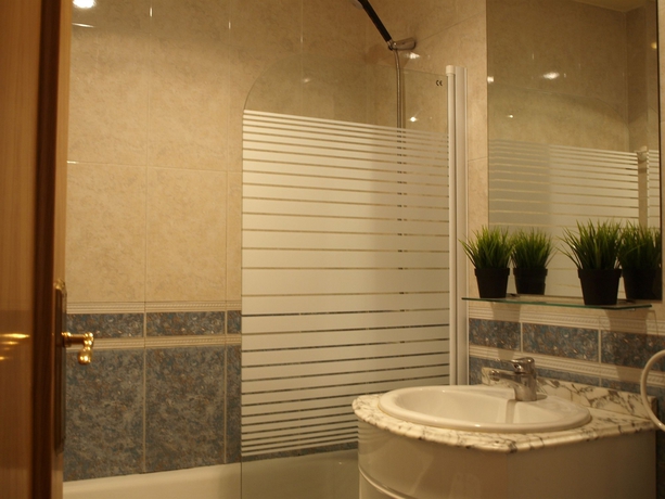 Imagen de la habitación del Hotel Stylish City Apartments. Foto 6