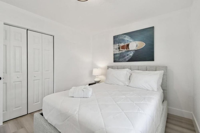 Imagen de la habitación del Hotel Stylish Treasure Island Escape. Foto 1