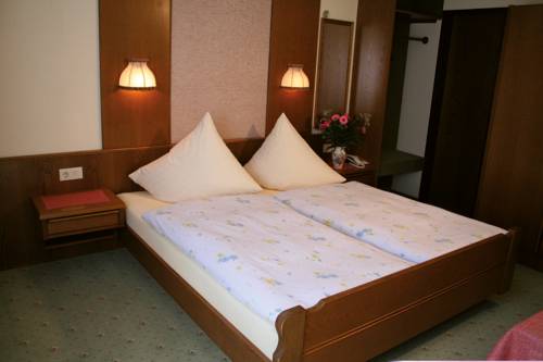 Imagen de la habitación del Hotel Styrolerhof. Foto 5