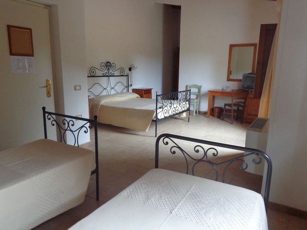 Imagen de la habitación del Hotel Su Baione. Foto 6