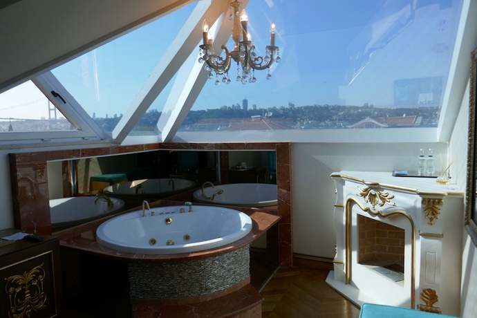 Imagen de la habitación del Hotel Su Merdum. Foto 4