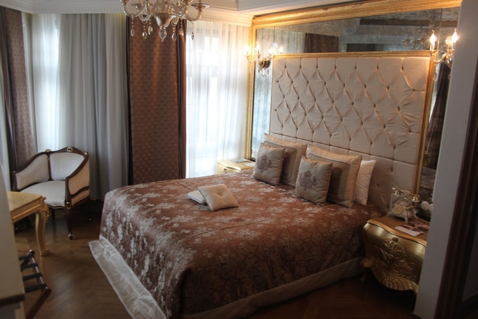 Imagen de la habitación del Hotel Su Merdum. Foto 10