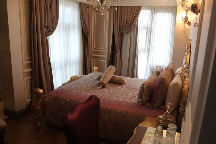 Imagen de la habitación del Hotel Su Merdum. Foto 12