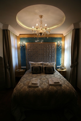 Imagen de la habitación del Hotel Su Merdum. Foto 15