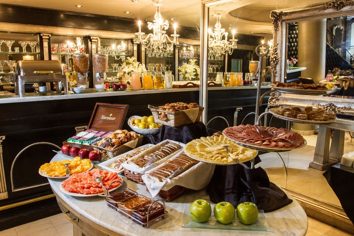 Imagen del bar/restaurante del Hotel SuMa Recoleta. Foto 4