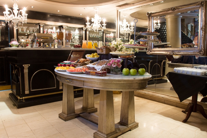 Imagen del bar/restaurante del Hotel SuMa Recoleta. Foto 6