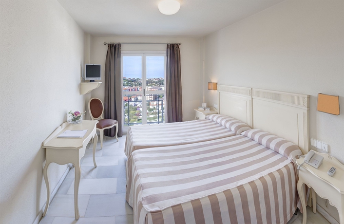 Imagen de la habitación del Hotel Suances. Foto 3