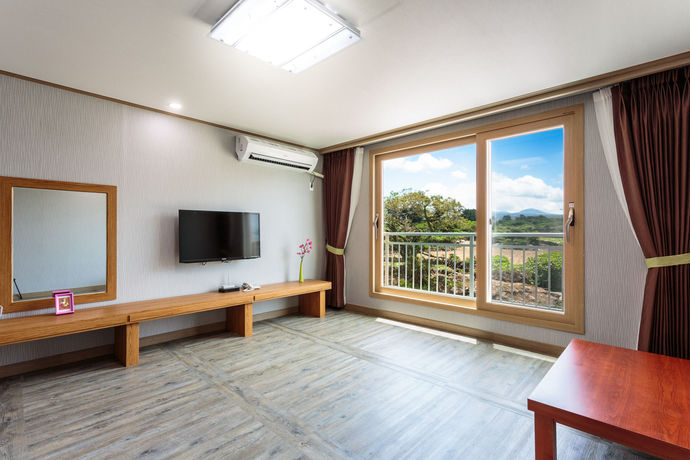 Imagen de los interiores del Hotel Suandsu. Foto 7
