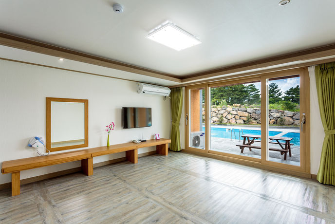 Imagen de los interiores del Hotel Suandsu. Foto 8