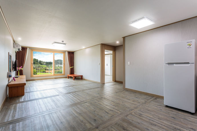 Imagen de los interiores del Hotel Suandsu. Foto 14