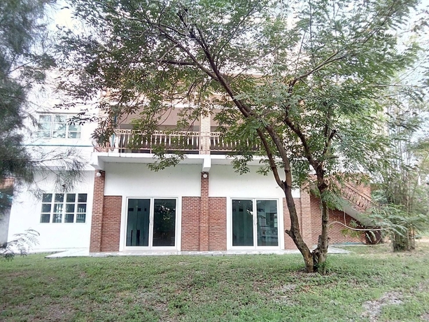 Imagen de la habitación del Hotel Suanmaihom Resort. Foto 3