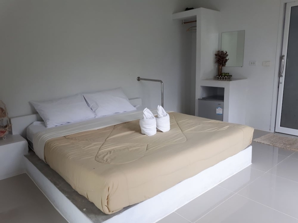 Imagen de la habitación del Hotel Suanmaihom Resort. Foto 5