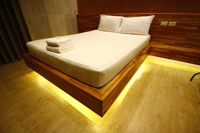 Imagen de la habitación del Hotel Suanmaithara Resort. Foto 8