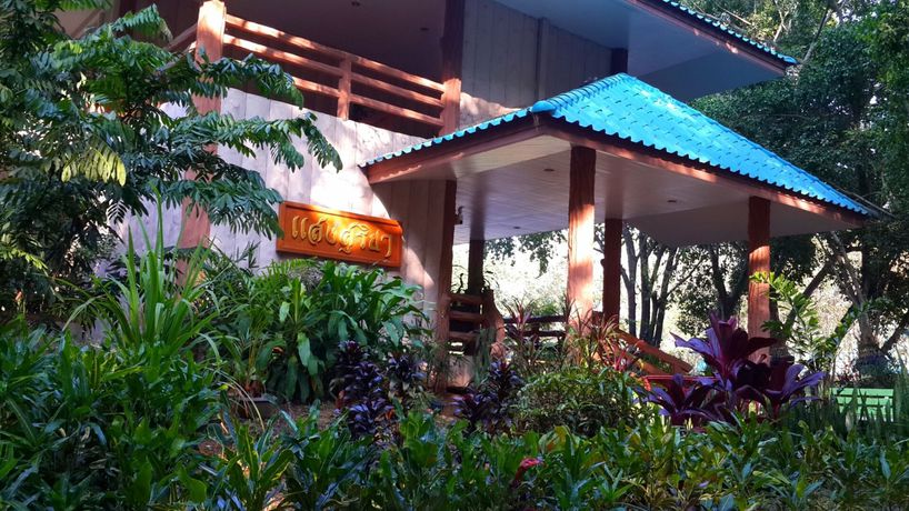 Imagen de los exteriores del Hotel Suanphet Riverview Resort. Foto 10