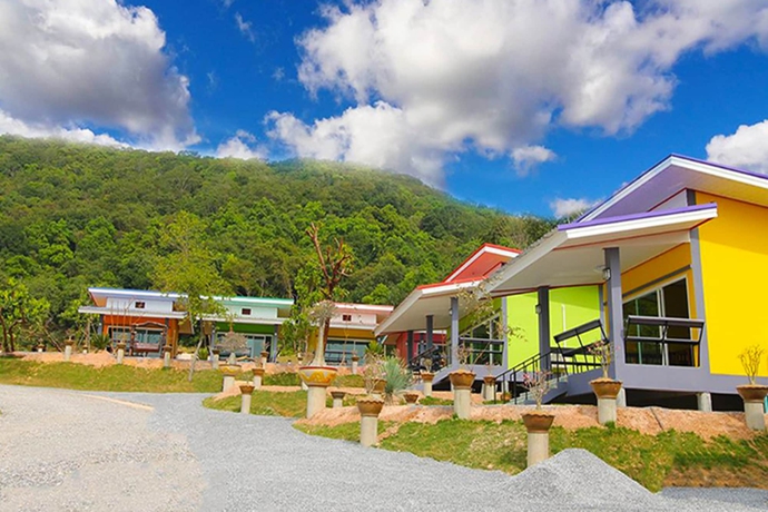 Imagen de los exteriores del Hotel Suanporsi Resort. Foto 13