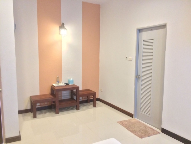 Imagen de la habitación del Hotel Suanrak Resort. Foto 7