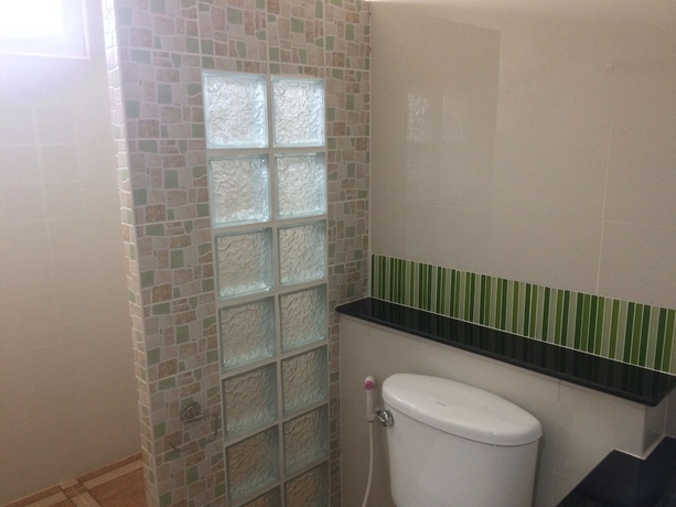 Imagen de la habitación del Hotel Suanrak Resort. Foto 9