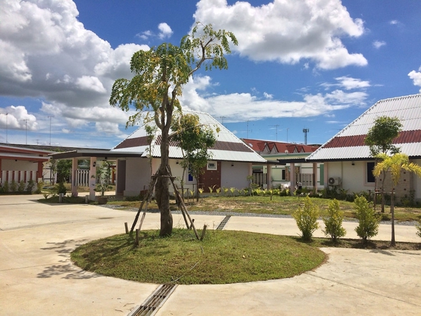 Imagen de los exteriores del Hotel Suanrak Resort. Foto 14