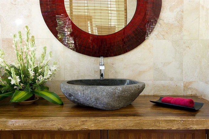 Imagen de la habitación del Hotel Suara Air Luxury Villa Ubud. Foto 6