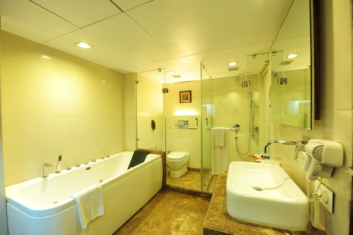 Imagen de la habitación del Hotel Suba Star. Foto 8