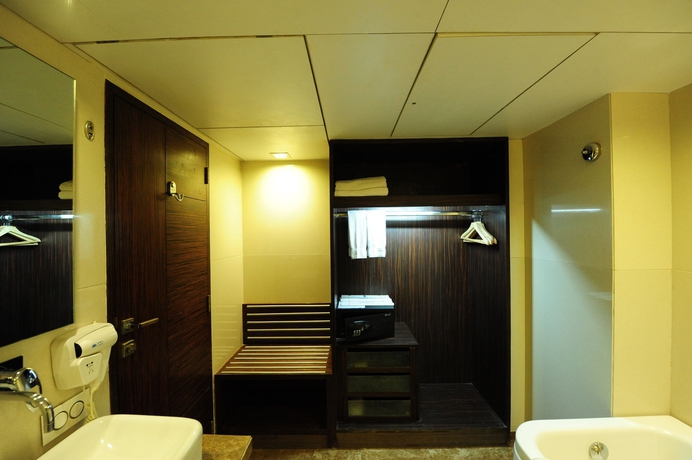 Imagen de la habitación del Hotel Suba Star. Foto 10