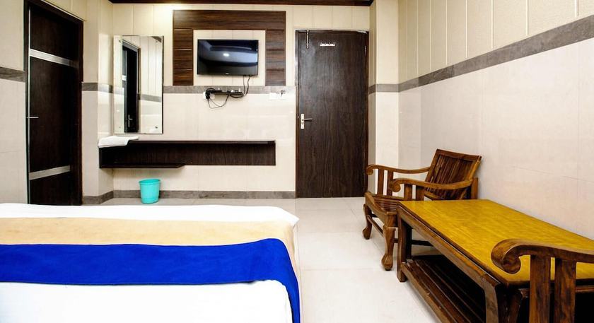 Imagen de la habitación del Hotel Subash. Foto 7