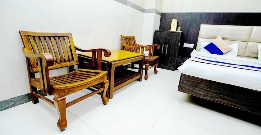 Imagen de la habitación del Hotel Subash. Foto 10
