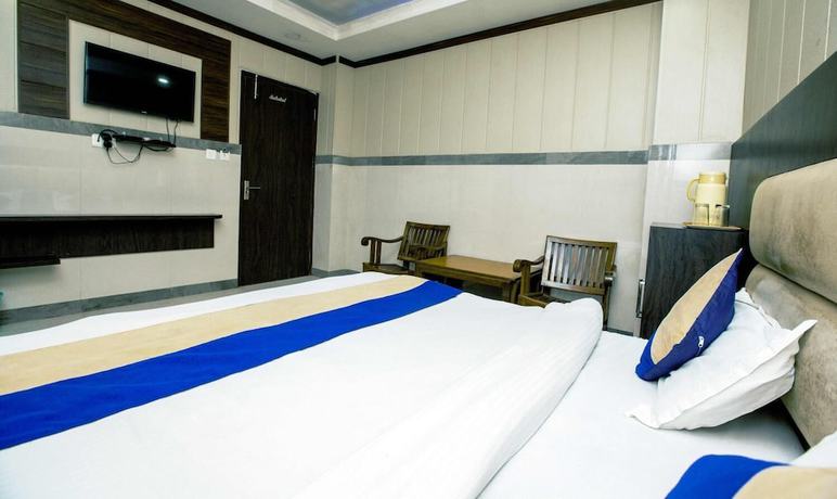 Imagen de la habitación del Hotel Subash. Foto 11