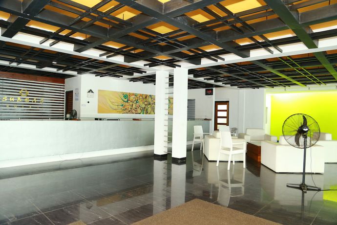 Imagen de los interiores del Hotel Subhas. Foto 18