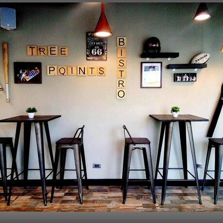 Imagen del bar/restaurante del Hotel Subic Bay Travelers and Event Center. Foto 15