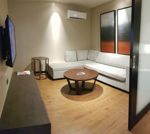 Imagen de la habitación del Hotel Subic Bay Travelers and Event Center. Foto 24