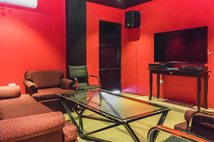 Imagen de los interiores del Hotel Subic Boutique hotel SBMA. Foto 18