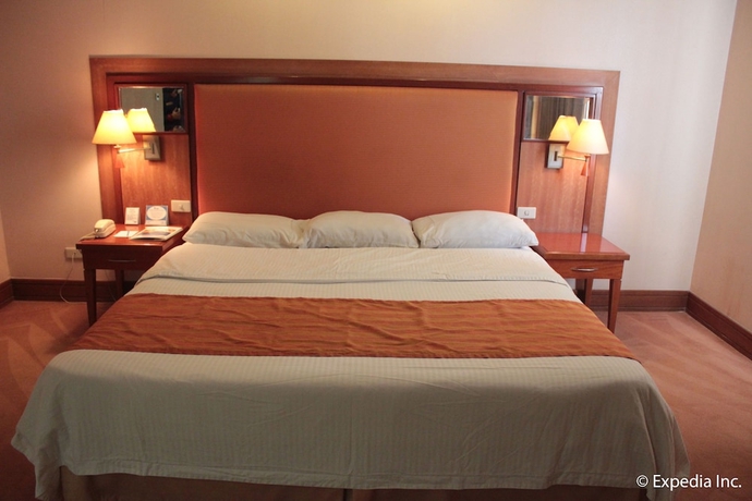 Imagen de la habitación del Hotel Subic International. Foto 7