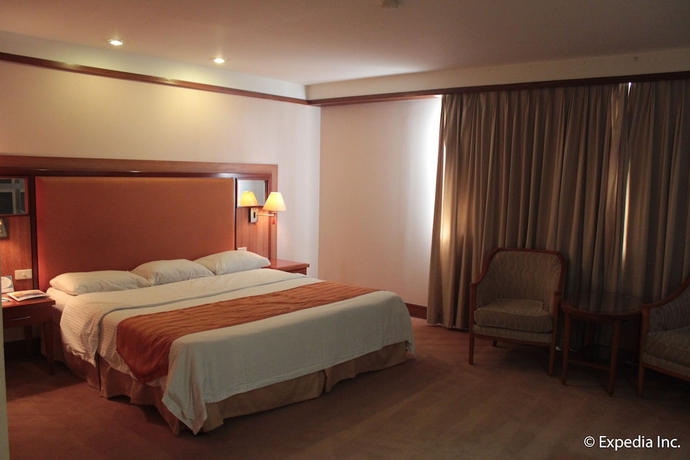 Imagen de la habitación del Hotel Subic International. Foto 11