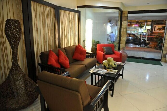 Imagen de los interiores del Hotel Subic Residencias. Foto 31