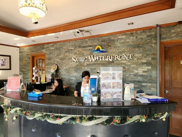 Imagen general del Hotel Subic Waterfront Resort and. Foto 11