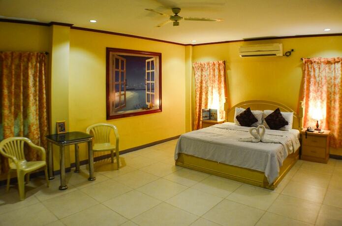 Imagen de la habitación del Hotel Subic Waterfront Resort and. Foto 16